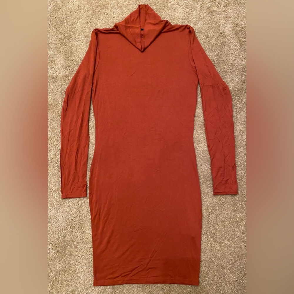 Prettylittlething Dress
